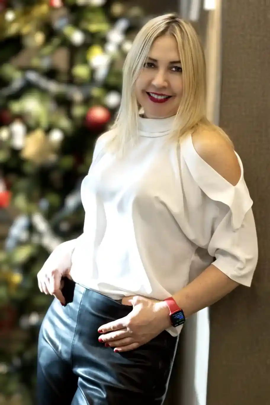 lioubov tchernova kimdir