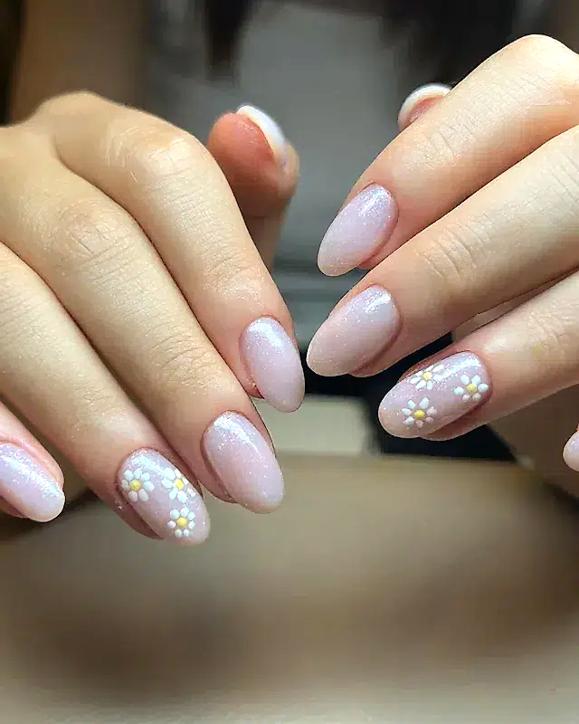 Oval tırnak modelleri