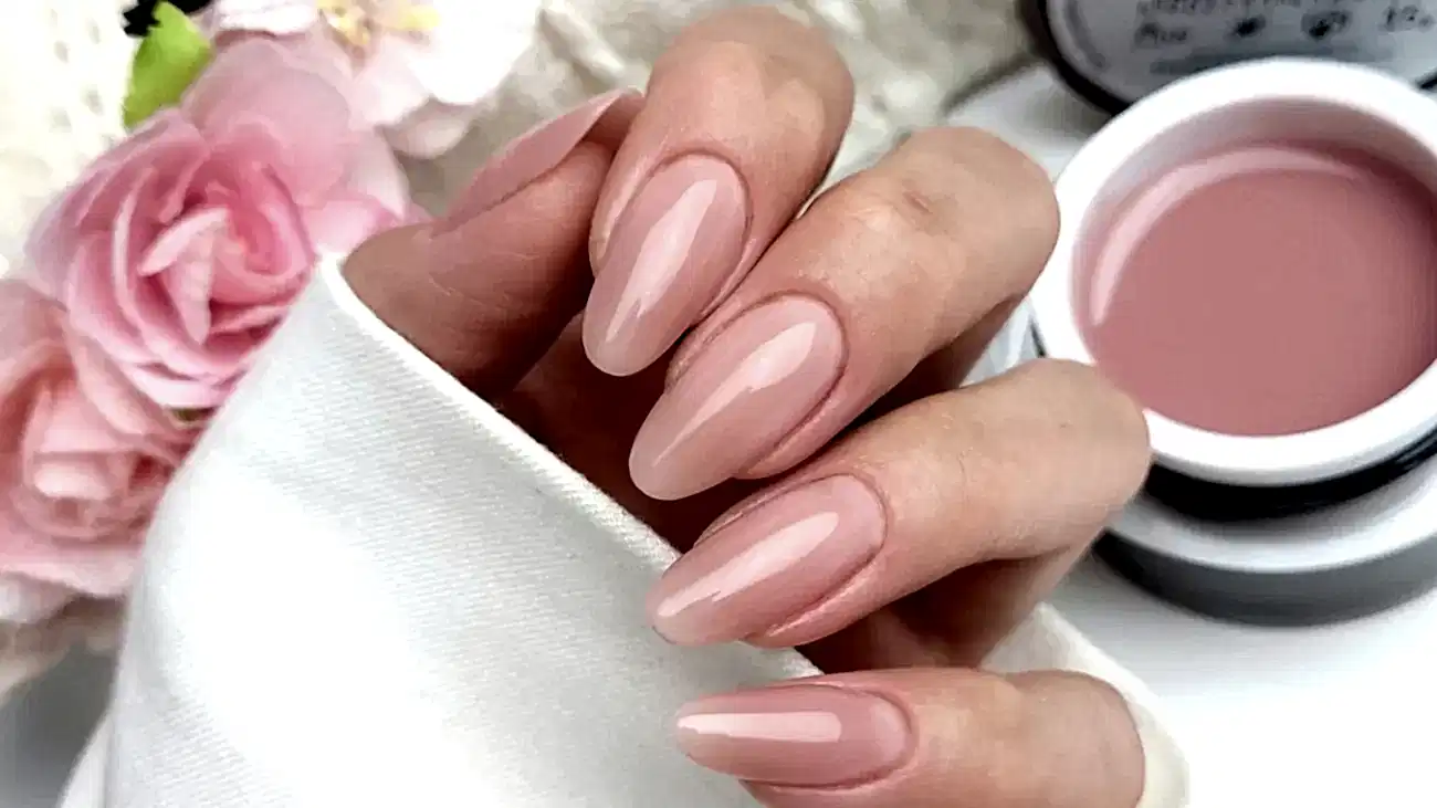 Ataşehir Jel Tırnak Rehberi: Mükemmel Tırnakların Sırrı