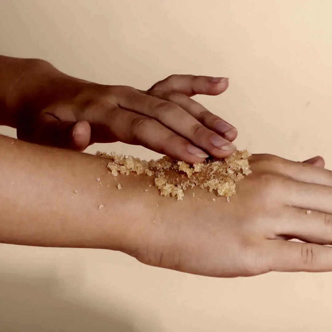 Şeker Peelingi ile Yumuşacık Ellere Kavuşun