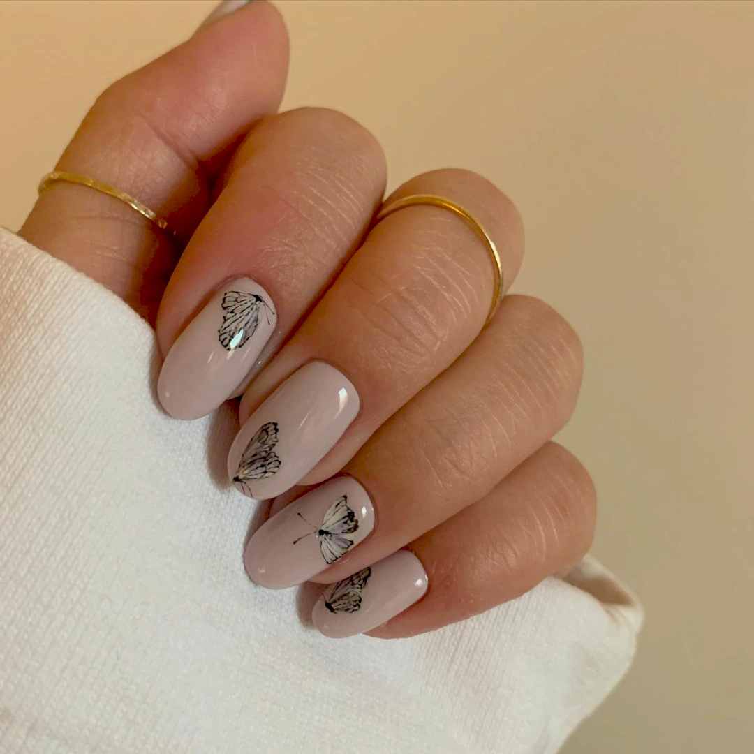 Ümraniye Jel Tırnak: Kalıcı Güzellik ve Profesyonel Dokunuş